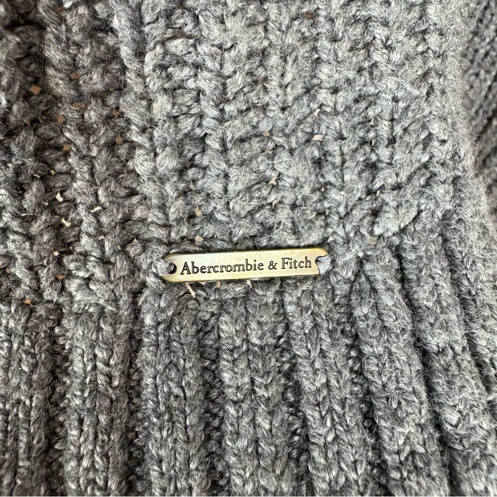 Abercrombie & Fitch Chunky Gray Pullover Sweater‎ Size L Fisherman Grunge Knit